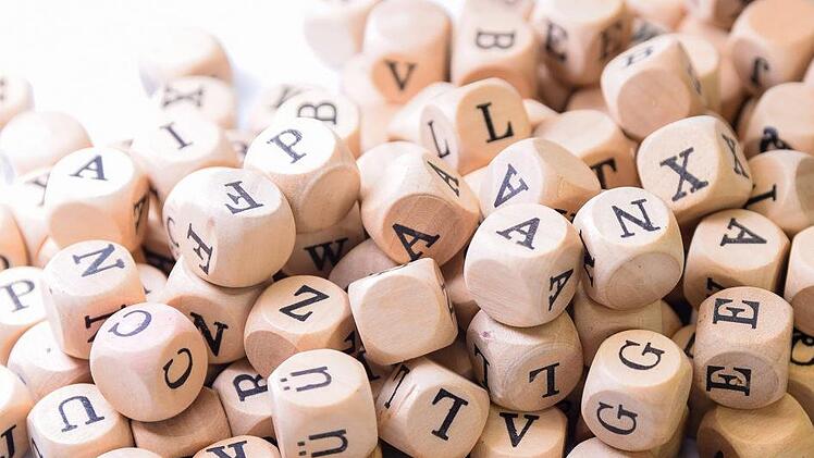 Neu gemixt: Die deutsche Sprache ist lebendig, und mancher wortgewandte Buchstabenzauberer sorgt für originelle Neuschöpfungen. Foto: Archiv