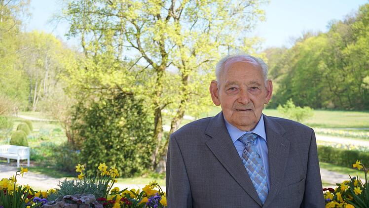 Oskar Bolz beim Besuch im Staatsbad Bad Brückenau. Foto: Petra Vogler
