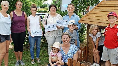Muki-Gruppe spendet an Stockheimer Kindergärten