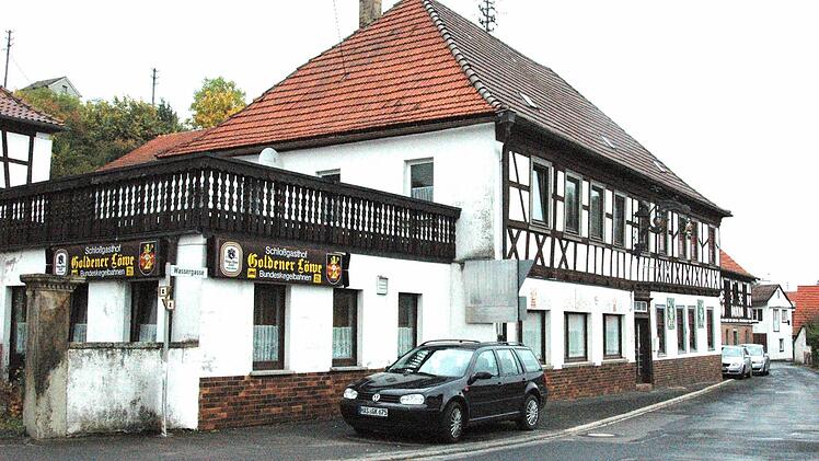 Das Gasthaus Goldener Löwe war früher ein Mittelpunkt im Markt Burgpreppach und soll es nach neuesten Plänen wieder werden.  Foto: Schmidt