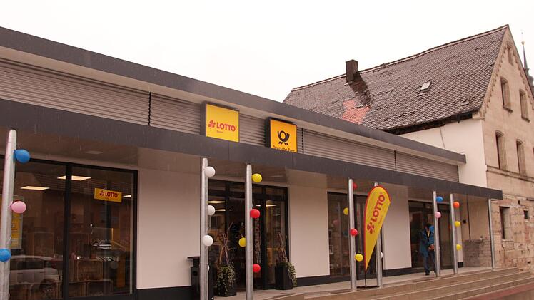 Die Postfiliale ist neben der ehemaligen Metzgerei Rössner eingezogen.      Foto: Yannick Hupfer