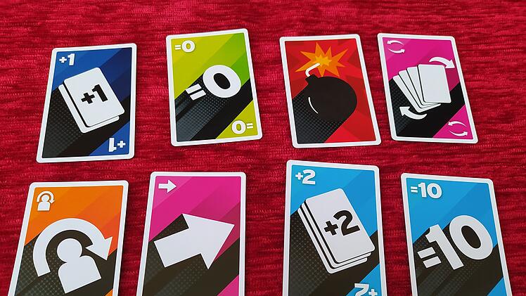 Spiele-Test "5 Alive": Schnelles Kartenspiels für Fans von Uno und 17 und 4