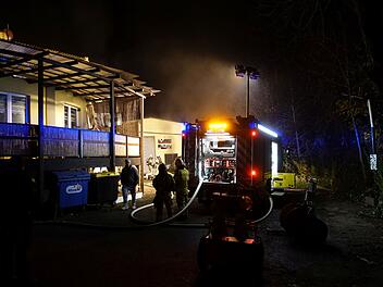 Lagerhallen-Brand in Haßfurt