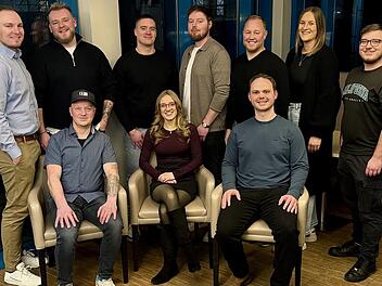 Die Kandidaten der Jungen Liste (stehend v.&nbsp;l.): Philipp Glaser, Niclas Golloch, Marcelo Kreissl, Patrick Ungar, Christopher Preller, Sina Fabian, Maximilian &Uuml;bel, (sitzend v.&nbsp;l.) Thomas Hubert, Amy Schwalb, Andr&eacute; Wilfer.