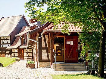 Das Zweiländermuseum liegt im thüringischen Streufdorf nur wenige Kilometer von Bad Rodach im Landkreis Coburg entfernt und ist eines der Projekte der "Initiative Rodachtal". Dieses grenzübergreifende Netzwerk nennt das Bonner Institut BBSR als Beispiel für positive Entwicklung durch interkommunale Zusammenarbeit. Foto: Zweiländermuseum