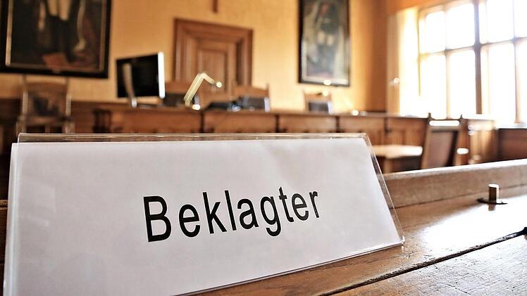 Zu drei Jahren Haft bei gleichzeitigem Drogenentzug wurde ein 40-jähriger Lichtenfelser verurteilt. Foto: Ferdinand Merzbach