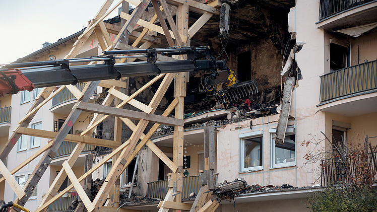 Explosion zerst&ouml;rt Wohnhaus in Regensburg