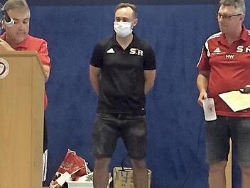 Konrad Wenzel (Vereinsehrenamtsbeauftragter), Patrick Herderich (Zweiter Vorsitzender), Horst Wenzel, der seit 40 Jahren Kassier ist  Fotos: privat