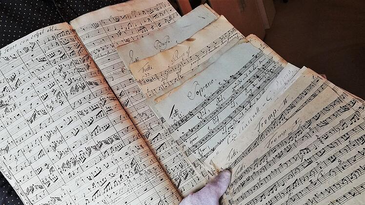 Handgeschriebene Notenblätter des Sennfelder Dorflehrers und Komponisten Leonhardt Ludwig.