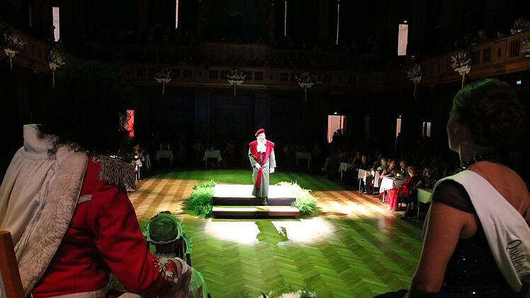 Eindrücke vom Rakoczy-Ball mit Gläser-Polonaise. Foto: Ralf Ruppert