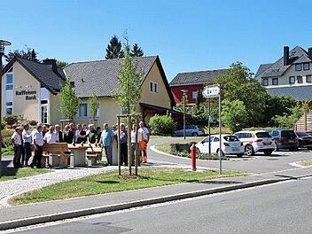 Der zweite Teil der Ortskernsanierung um den Marktplatz in Presseck ist abgeschlossen. Foto: Klaus Klaschka