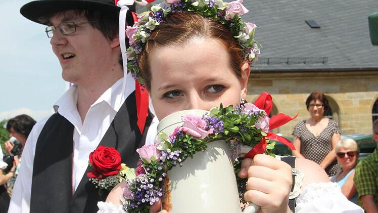 Weitere Impressionen von der Peestener Lindenkerwa. Foto: Sonja Adam