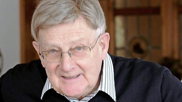 Kreisheimatpfleger Günter Lipp referierte beim BLLV-Kreisverband Ebern zum Thema "Reformation und Gegenreformation im Eberner Land". Foto: Jens Fertinger