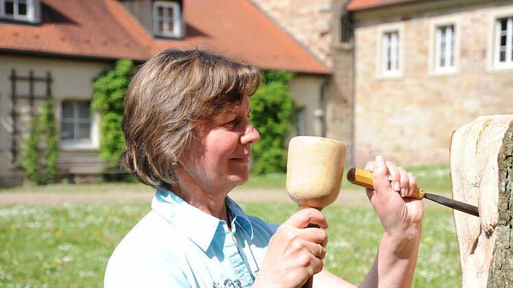 Vhs-Kurs Holzbildhauen in der Oberen Saline in Bad Kissingen