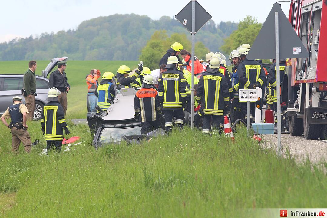 Ansbach: Fahranfänger kracht in Bagger