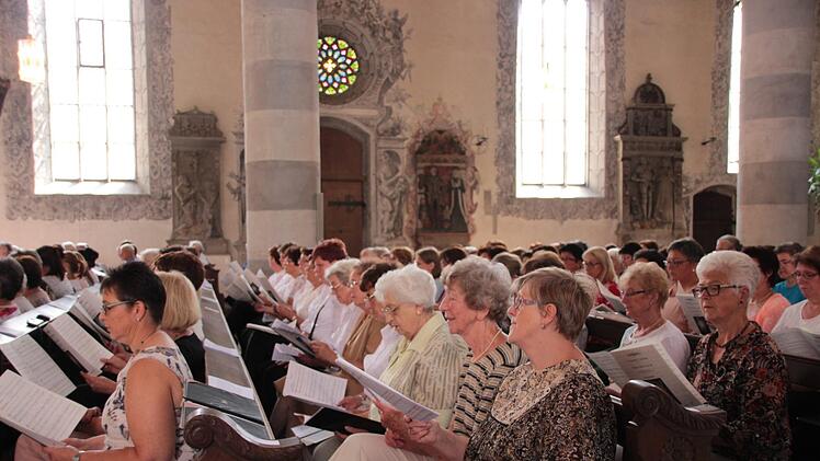 Regionaltreffen der Kirchenchöre in der Münnerstädter Stadtpfarrkirche. Foto: Heike Beudert