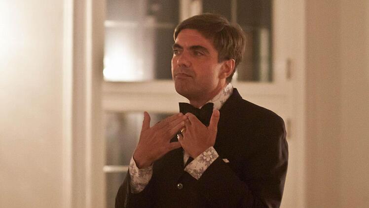 Kundiger und gestenreicher Musikerklärer: der Pianist und Komponist Moritz Eggert.