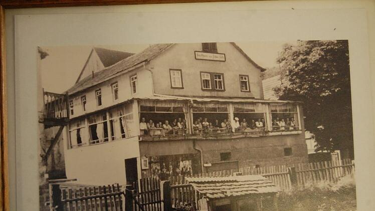 Das Hotel Restaurant Nöth hatte in den goldenen 1920er Jahren bisweilen Hochbetrieb.  Repro: Wolfgang Dünnebier