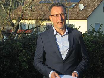 Thomas Hack strebt seine vierte Amtszeit als Bürgermeister in Aura an. Winfried Ehling