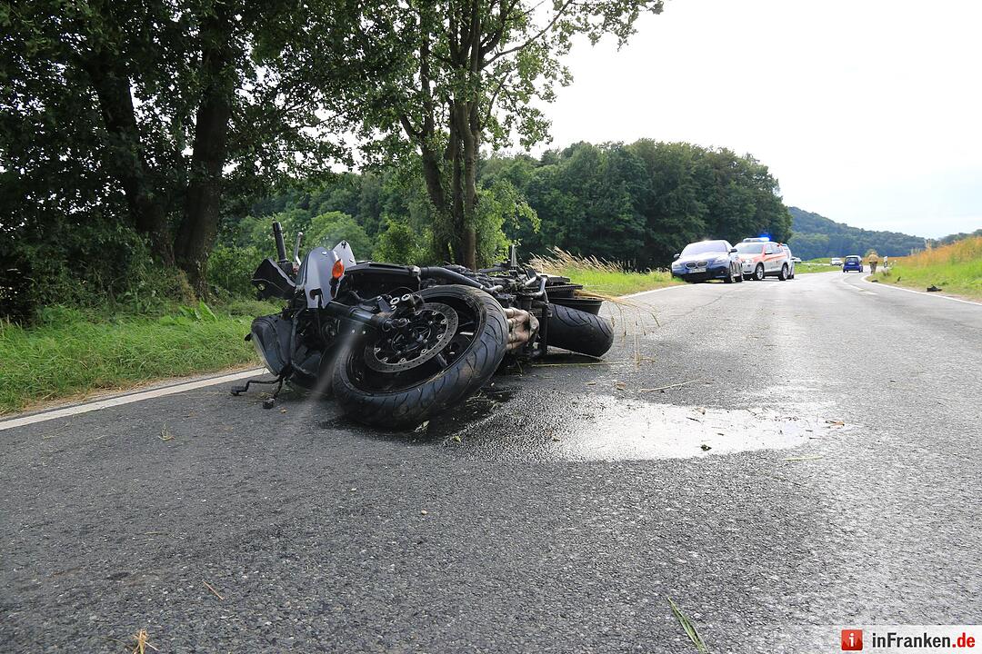 Motorradfahrer stürzt: Unfall bei Ebermannstadt