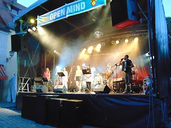 Die Bühne des Open-Mind-Festivals Foto: Petra Malbrich