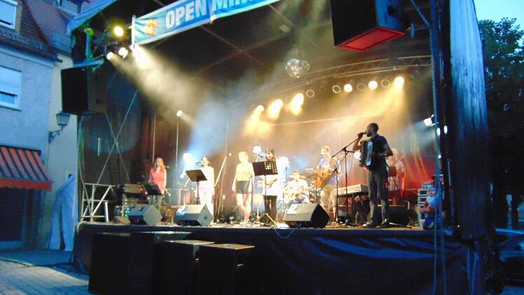 Die Bühne des Open-Mind-Festivals Foto: Petra Malbrich