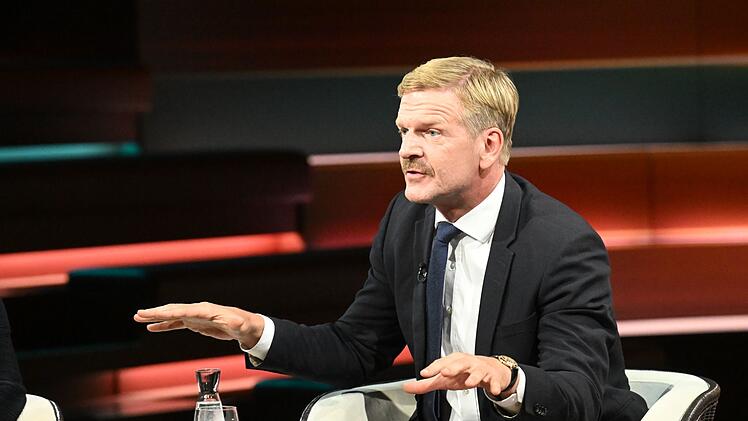Journalist Gordon Repinski analysierte, dass die Volksparteien "nicht mehr die Energie und die Bindekraft f&uuml;r die Mitte aufbringen".