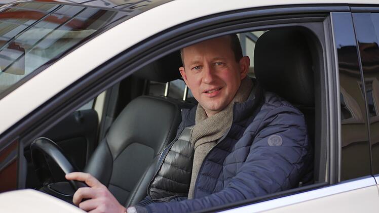 Zwei Monate, schätzt Karl-Heinrich Dauer, kommt sein Unternehmen in der aktuellen Situation noch über die Runden, ohne dass er jemanden entlassen muss. Foto: Sandra Hackenberg