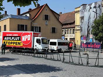 Im Juli letzten Jahres kreuzte die NPD in Forchheim auf. Foto: Matthias Hoch/Archiv