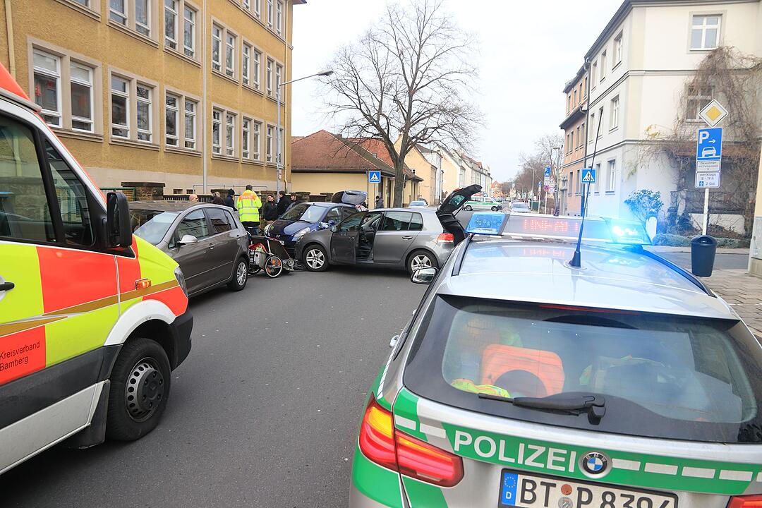 Bamberg: 38-jährige Radlerin bei Wendemanöver schwer verletzt