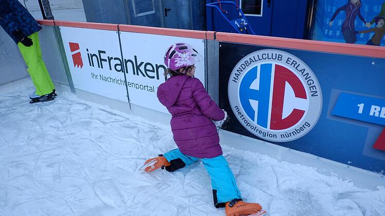 Impressionen von der Erlanger Eisbahn   Foto: Nikolas Pelke
