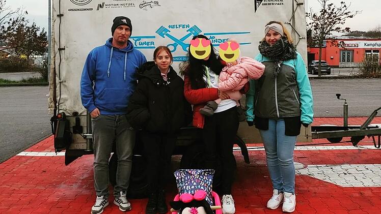 Landkreis Bad Kissingen: "Tuner helfen Kindern": Auto-Fans verteilen fast 300 Geschenke