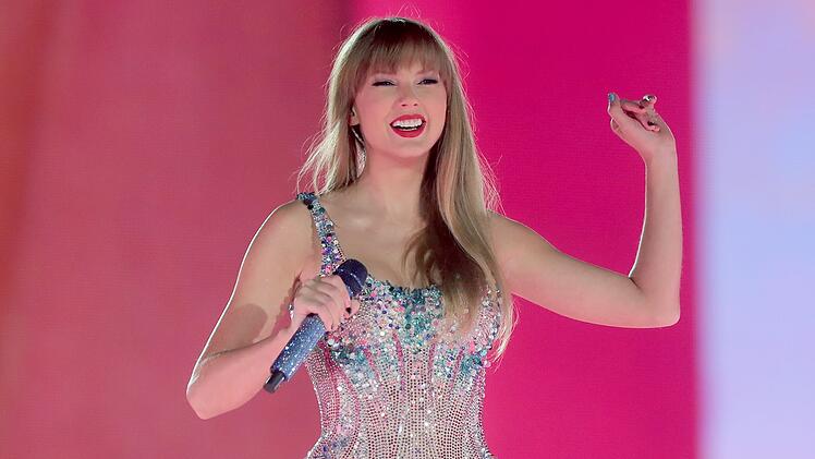 Zeigt der US-Superstar zu selektiv politische Haltung? Laut einigen Stimmen in der ARD-Doku "The Taylor Swift Years" ist das so.