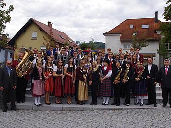 Das Kreisauswahlorchester Kronach lädt zum Gemeinschaftskonzert mit der Stadtkapelle Teuschnitz und den Wickendorfer Musikanten am 8. November in die Festhalle Tettau. Foto: Schülein