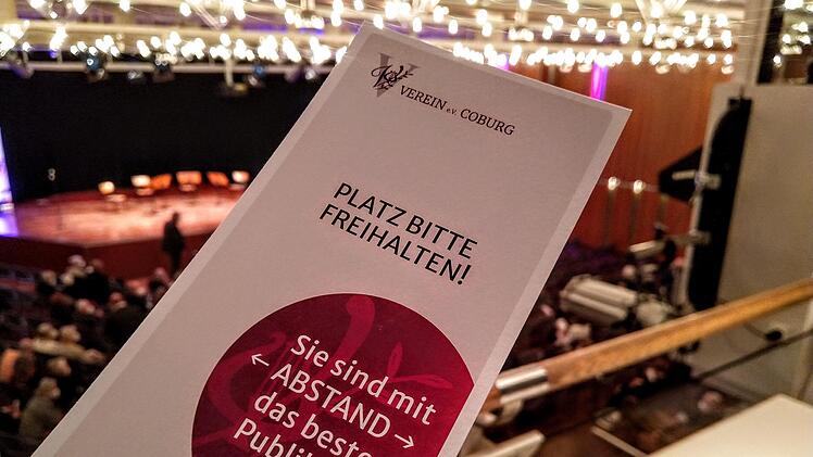 Trotz einiger Lockerungen  seit wenigen Tagen gelten in Bayern bei Kulturveranstaltungen klare Corona-Auflagen- auch beim Konzert am Montag im Kongresshaus.Foto: Jochen Berger