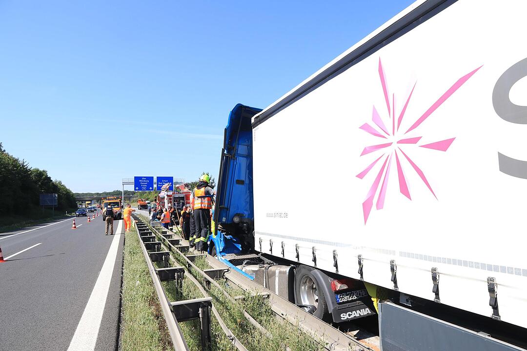Lkw-Unfall bei Schweinfurt: Es geht um Leben und Tod - und die Rettungsgasse bleibt dicht