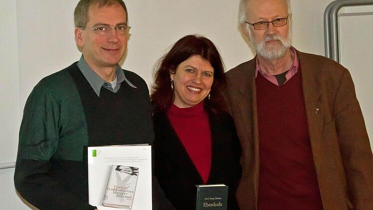 Die Jury des Coburger Rückert-Preises 2013 (von links): Dr. Günther Orth, Dr. Claude Ott (Vorsitzende), Dr. Hartmut Fähndrich.Foto: Jochen Berger