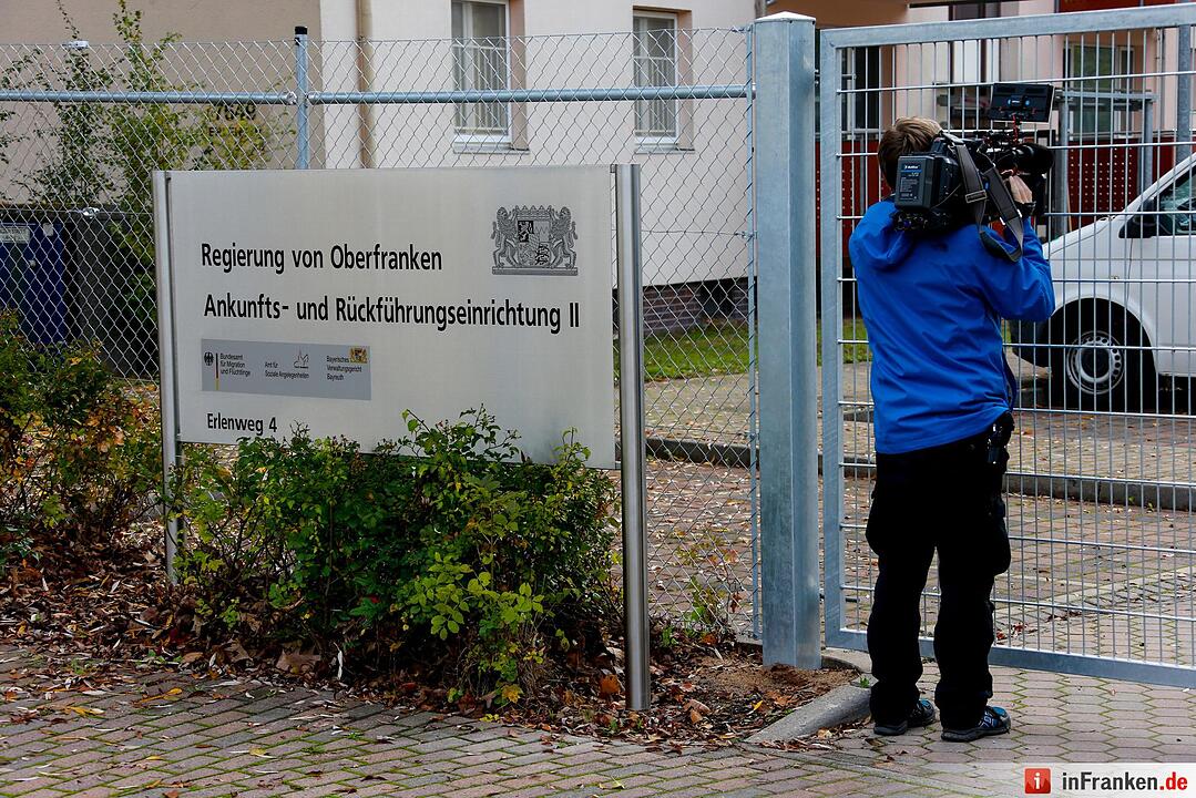 Bundesinnenminister Thomas de Maizière (CDU) hat das Balkanzentrum in Bamberg besucht