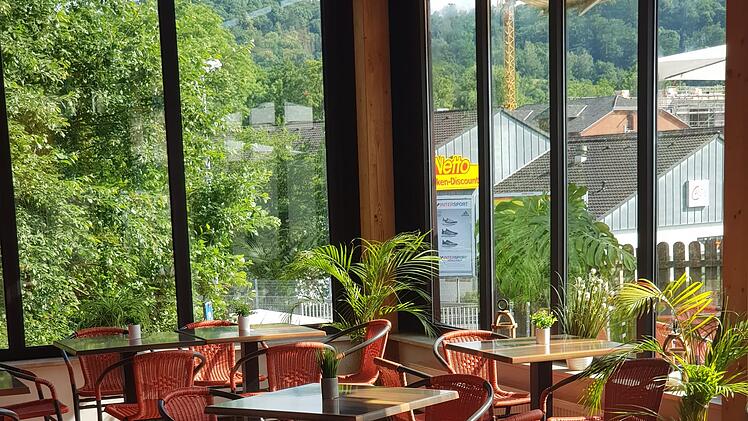Dörfles-Esbach: Bistro-Chefin kritisiert Lieferando - "Abzocker-Anbieter"