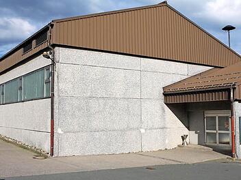Im kommenden Jahr soll die Wilhemsthaler Turnhalle generalsaniert werden. Hierfür erhält man aus verschiedenen Töpfen eine gute Förderung.  Foto: Archiv Michael Wunder