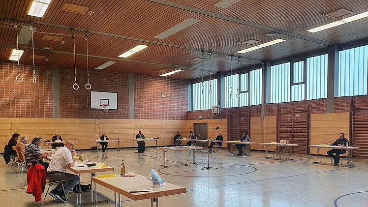 Die letzte Sitzung des alten Gremiums fand in der Pretzfelder Turnhalle statt. Foto: Carmen Schwind