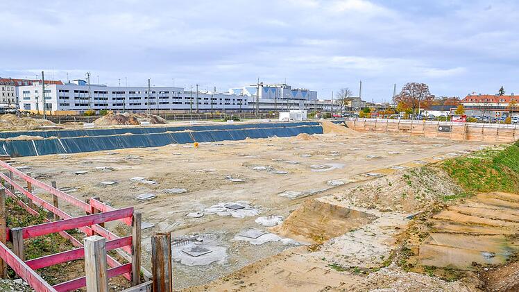 Über eine Million Euro Mehrkosten sind laut der federführenden Firma Eco Eco entstanden, weil der Bodenaushub schadstoffbelastet ist. Nicht das einzige Problem. Foto: Ronald Rinklef
