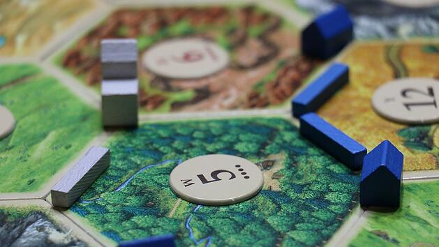 Die Siedler von Catan ist mittlerweile ein echter Spieleklassiker und hat nichts von seiner Attraktivit&auml;t eingeb&uuml;&szlig;t.