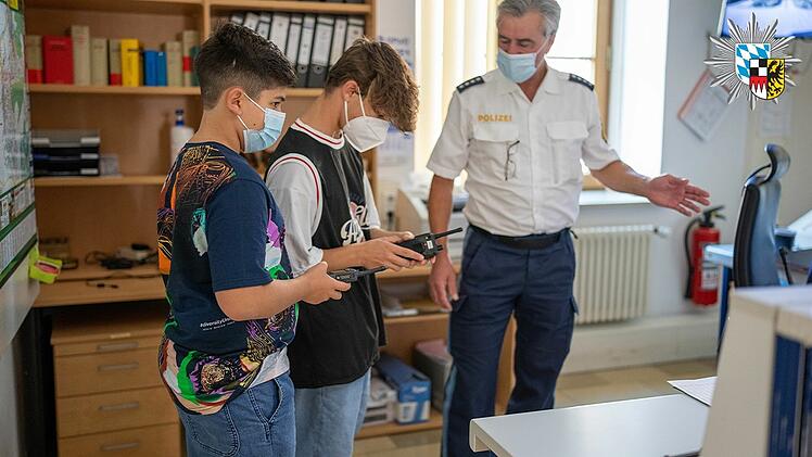 Polizei Gunzenhausen dankt jugendlichen Lebensrettern