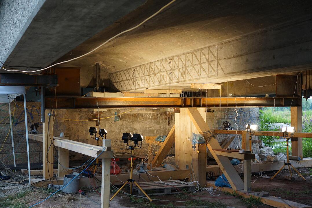 Belastungstest: So viel hält die Saalebrücke aus