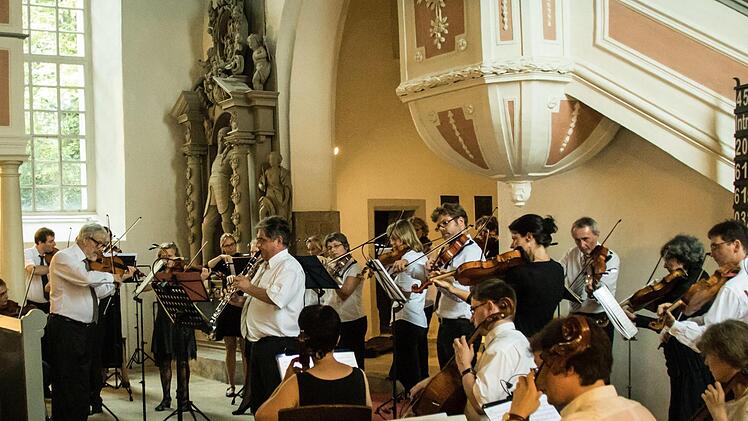 Zahlreiche Zuhörer lockte die Serenade mit dem Collegium musicum Coburg in die Schlosskirche Ahorn. Foto: Jochen Berger