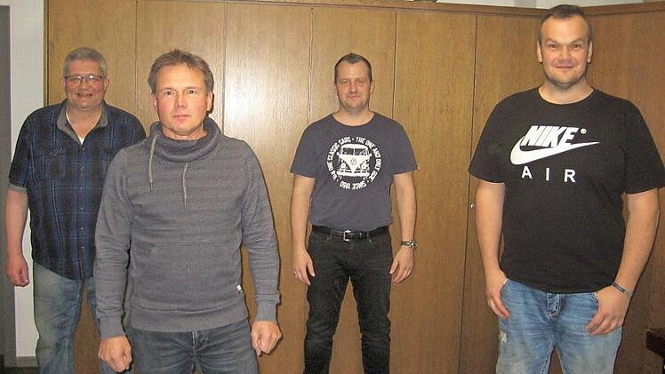 Den Gr&uuml;ndungsvorstand der Vereinsgemeinschaft Teuschnitz bilden (von links) Schriftf&uuml;hrer Stefan Raab, Zweiter Vorsitzender Frank Jakob, Kassierer Christian Funk und Vorsitzender Martin Sesselmann. Foto: Paul Hader