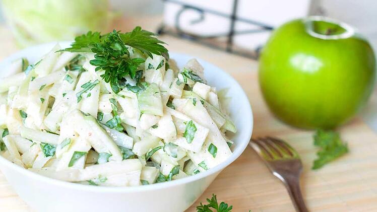 apfel-kohlrabi-salat.jpg