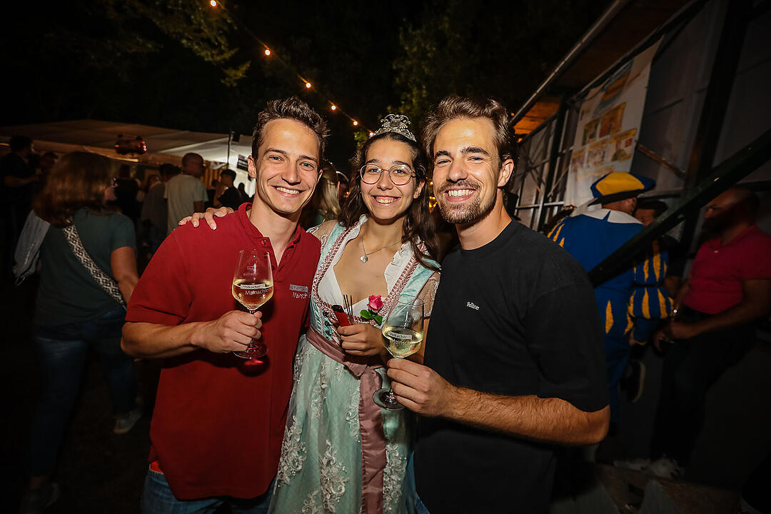 Impressionen vom größten Weinfest in Franken!