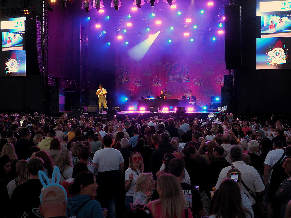 Die Mega Party voller Hits & Nostalgie.